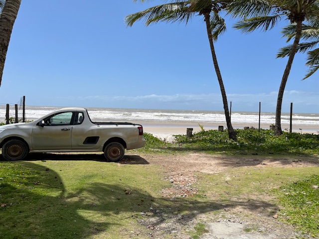 Casa a venda em Ilhéus beira mar