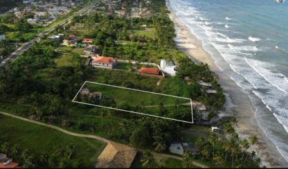 Terreno a venda em Ihéus 100 metros da praia