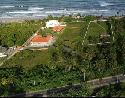 Terreno a venda em Ihéus 100 metros da praia